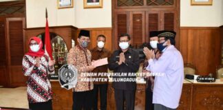 ketua dewan terima surat
