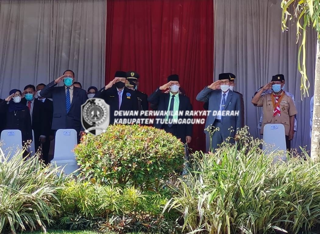 Ahmad Baharudin dan H Asmungi ikut hadir dalam upacara peringatan Hardiknas