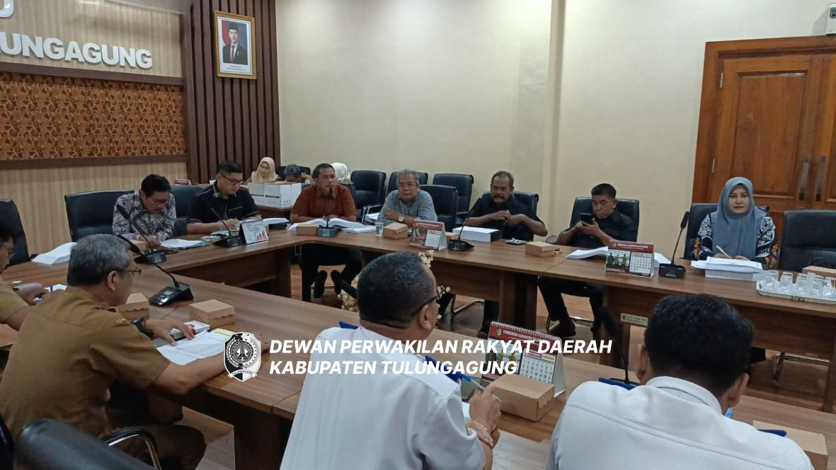 Komisi D DPRD Tulungagung saat melakukan hearing pembahasan Ranperda APBD Kabupaten Tulungagung tahun anggaran 2025 bersama mitra kerjanya.